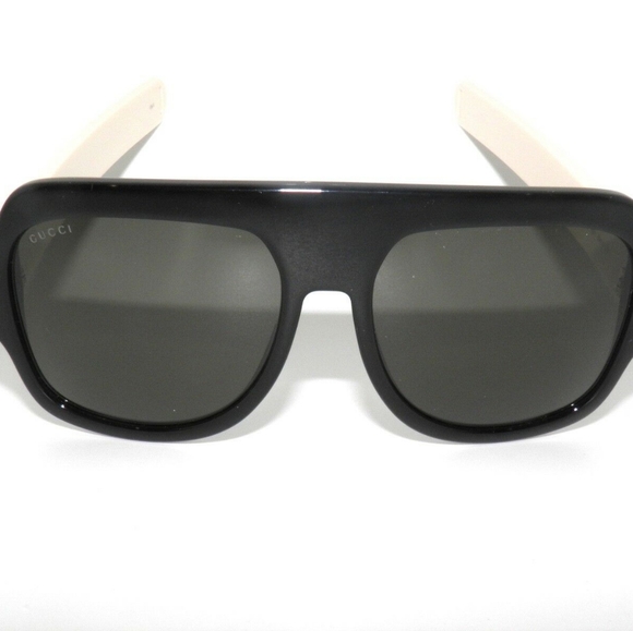 Gucci 0255 GG0255S-001 Sunglasses - Picture 5 of 11